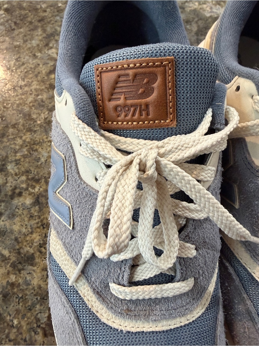 New Balance 997H - Picture 2 of 8